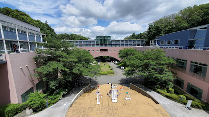 東京造形大学　中井千聖